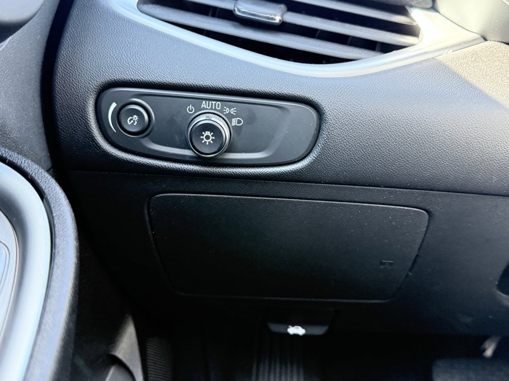 Used 2024 Chevrolet Malibu LT image 11