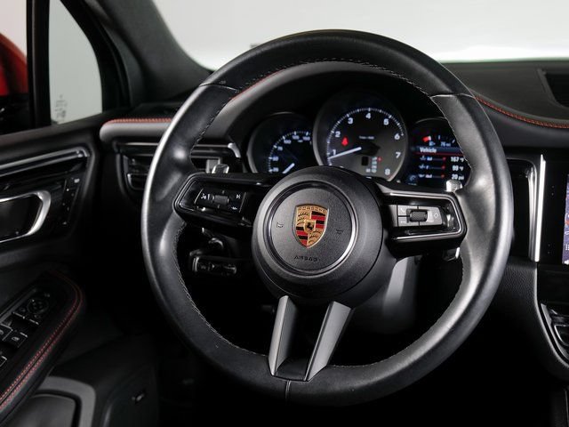 Certified 2024 Porsche Macan S AWD/4WD image 16