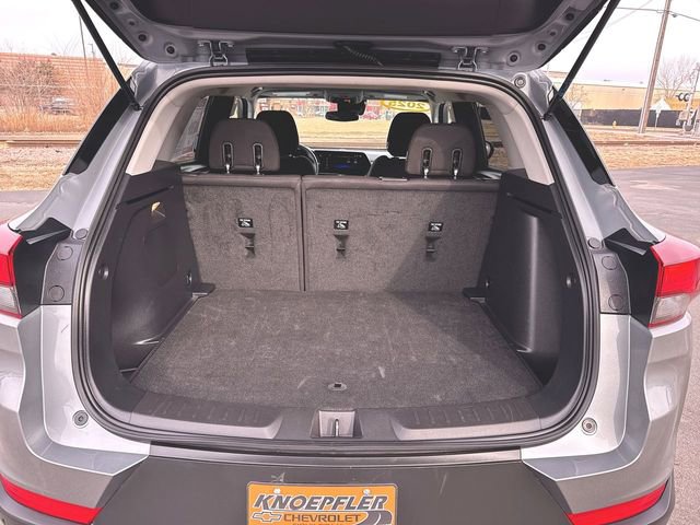 Used 2025 Chevrolet TrailBlazer LT w/ Driver Confidence Package image 24