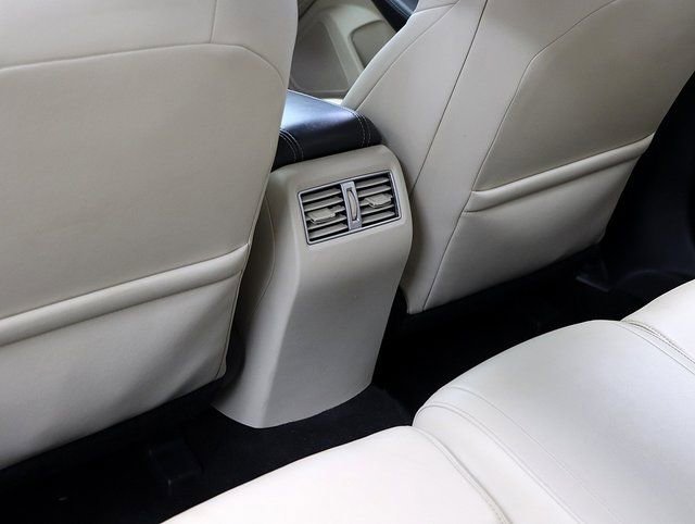 Used 2016 Nissan Maxima 3.5 SV image 13