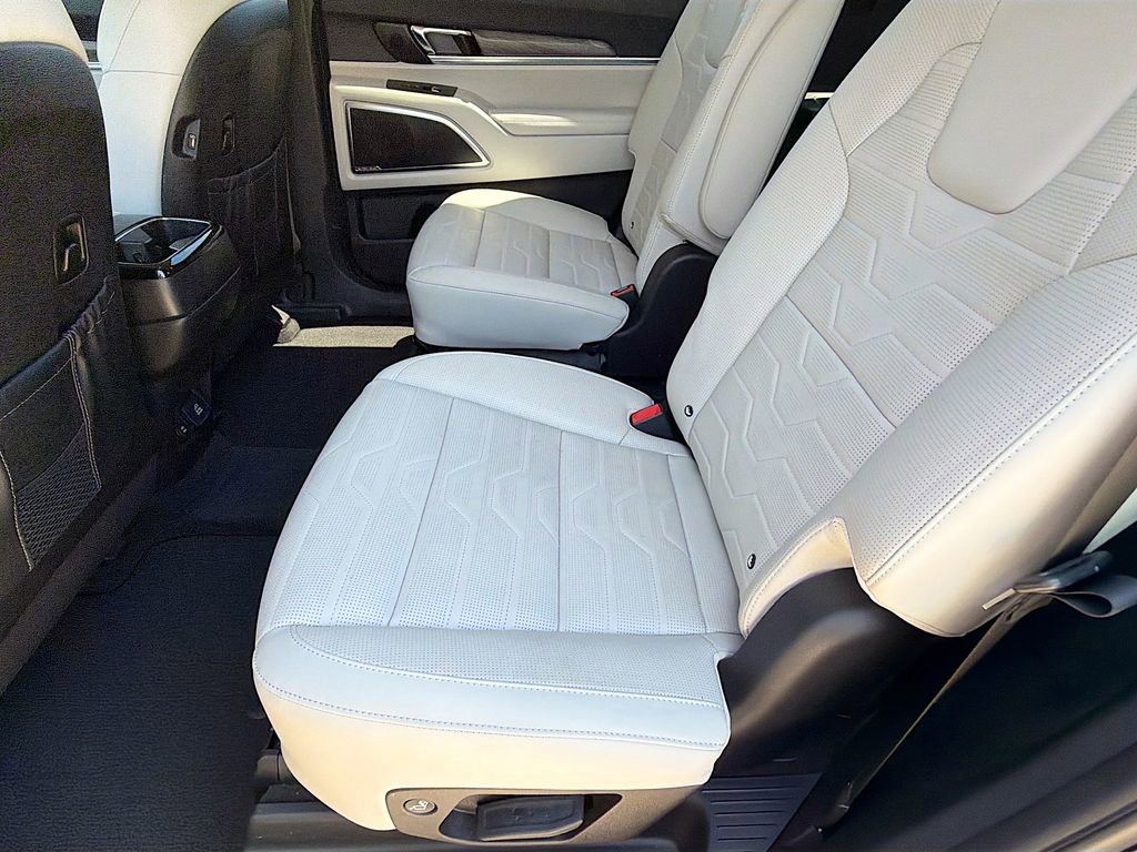 Used 2022 Kia Telluride SX w/ SX Prestige Package AWD/4WD image 24