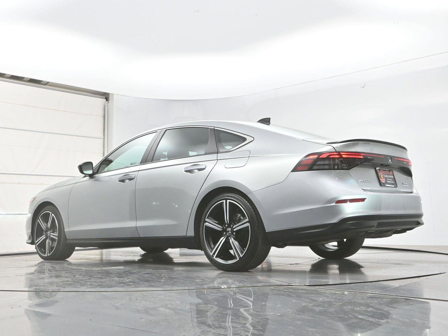 Used 2024 Honda Accord Sport image 33