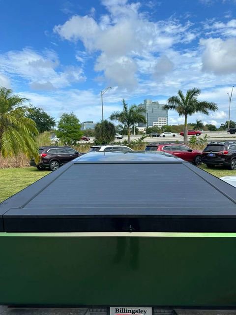 Used 2024 Tesla Cybertruck AWD Crew Cab image 8