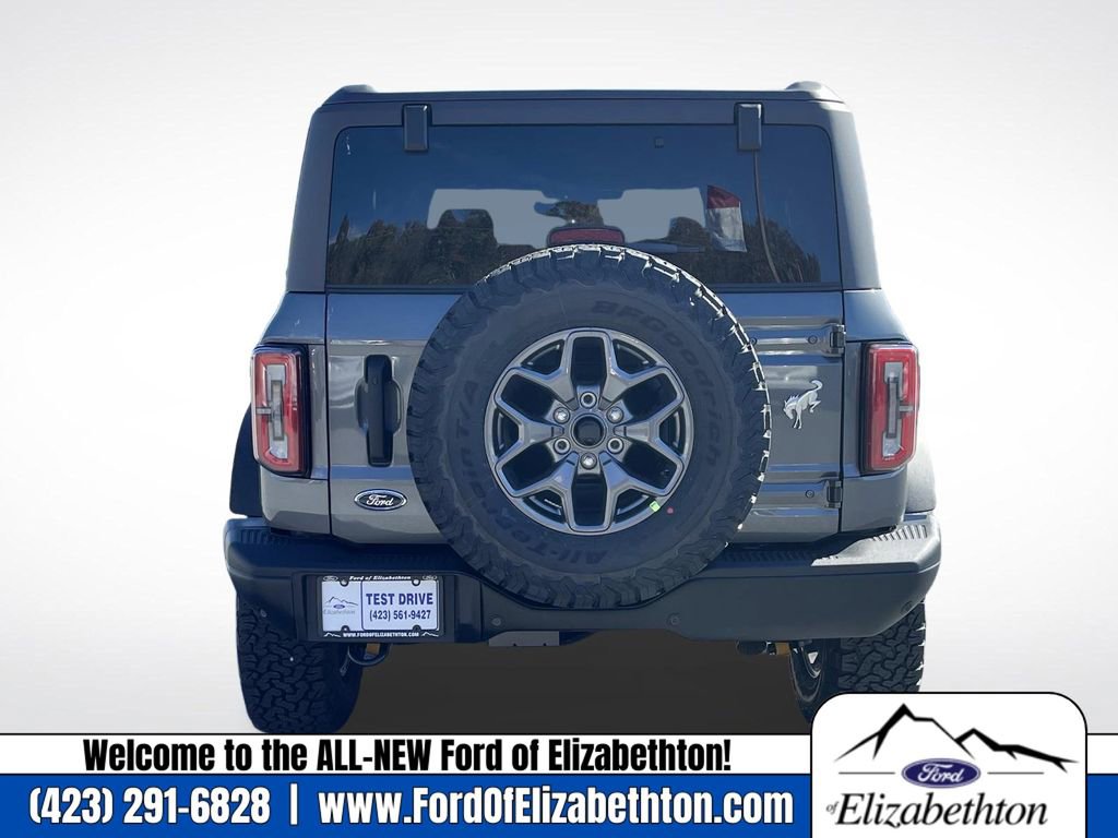 New 2025 Ford Bronco Badlands image 4