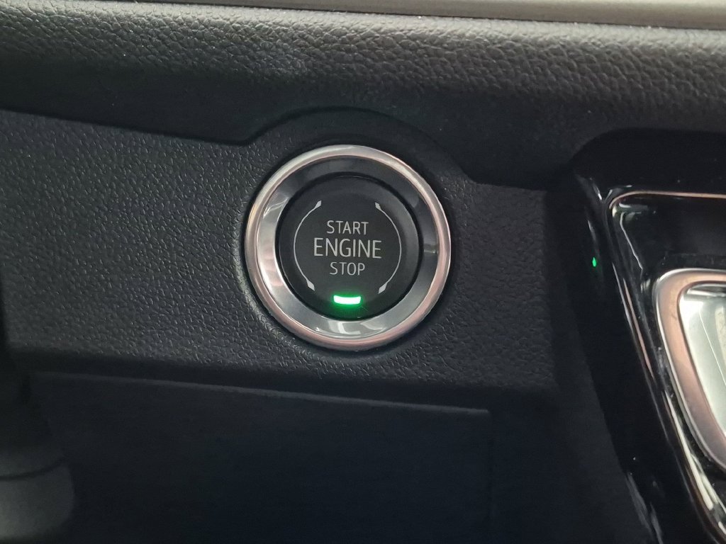 Certified 2026 Chevrolet Traverse LT FWD image 29