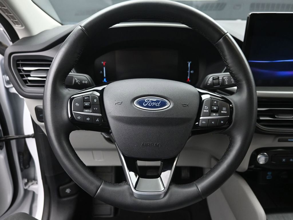 Used 2023 Ford Escape Active w/ Tech Pack #1 AWD/4WD image 13