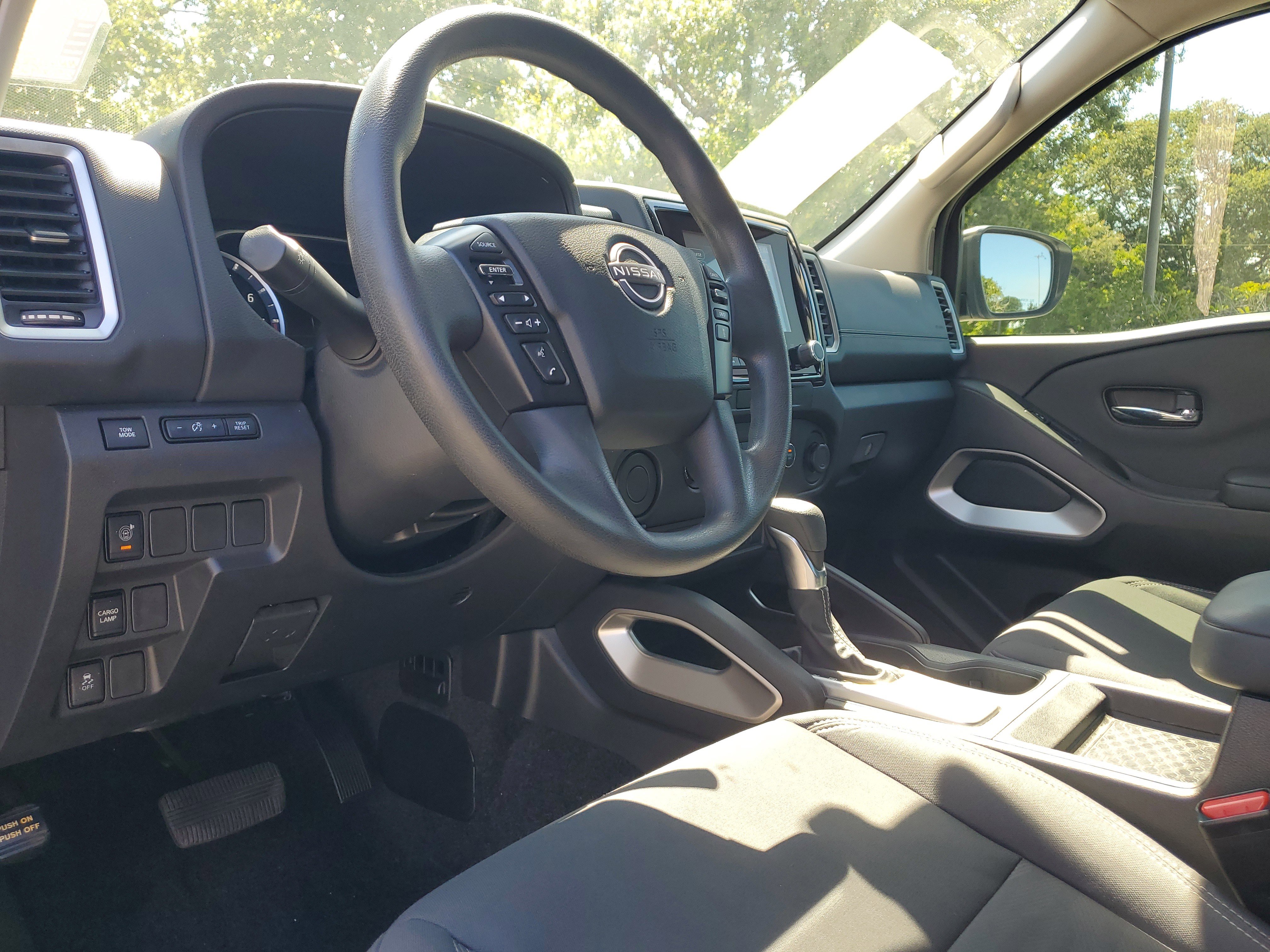 Used 2022 Nissan Frontier SV w/ Technology Package image 20