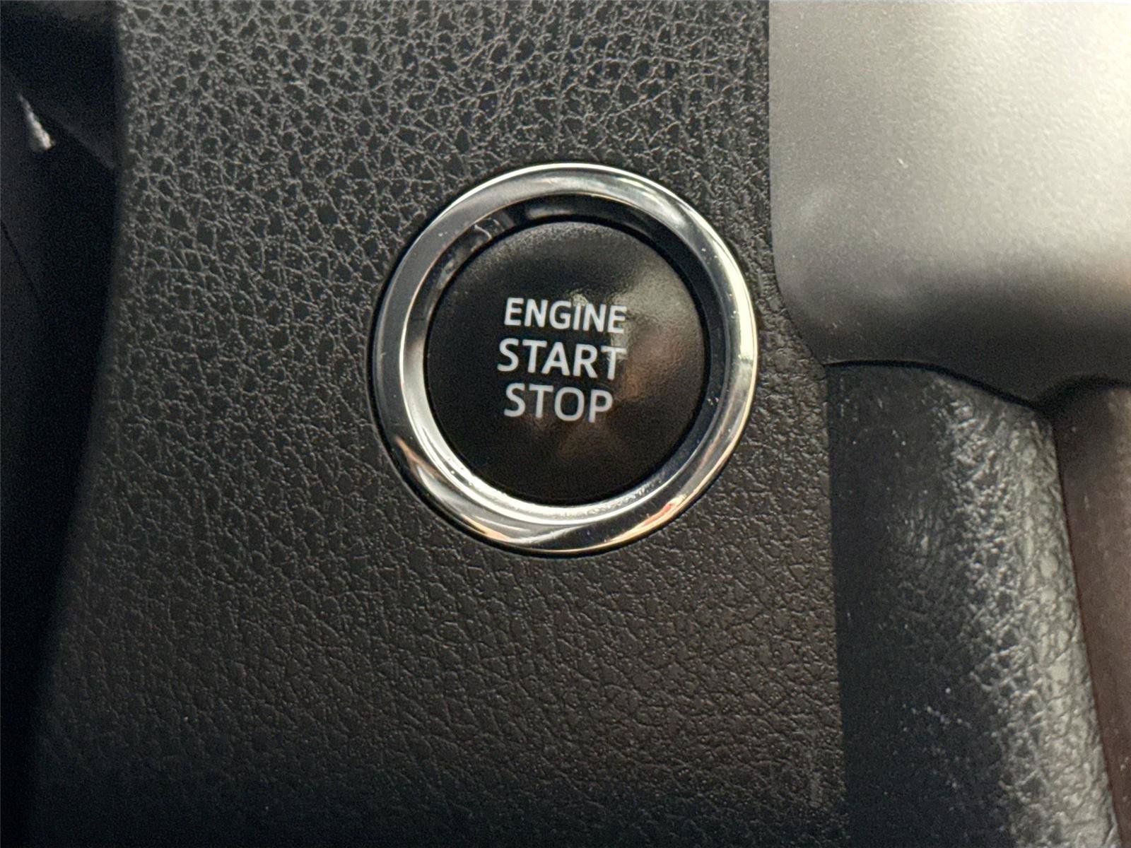 Used 2019 Toyota Highlander Limited Platinum AWD/4WD image 22