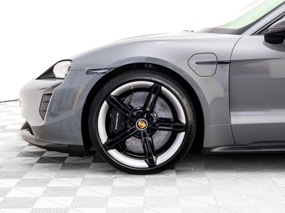 Used 2021 Porsche Taycan Turbo S image 35