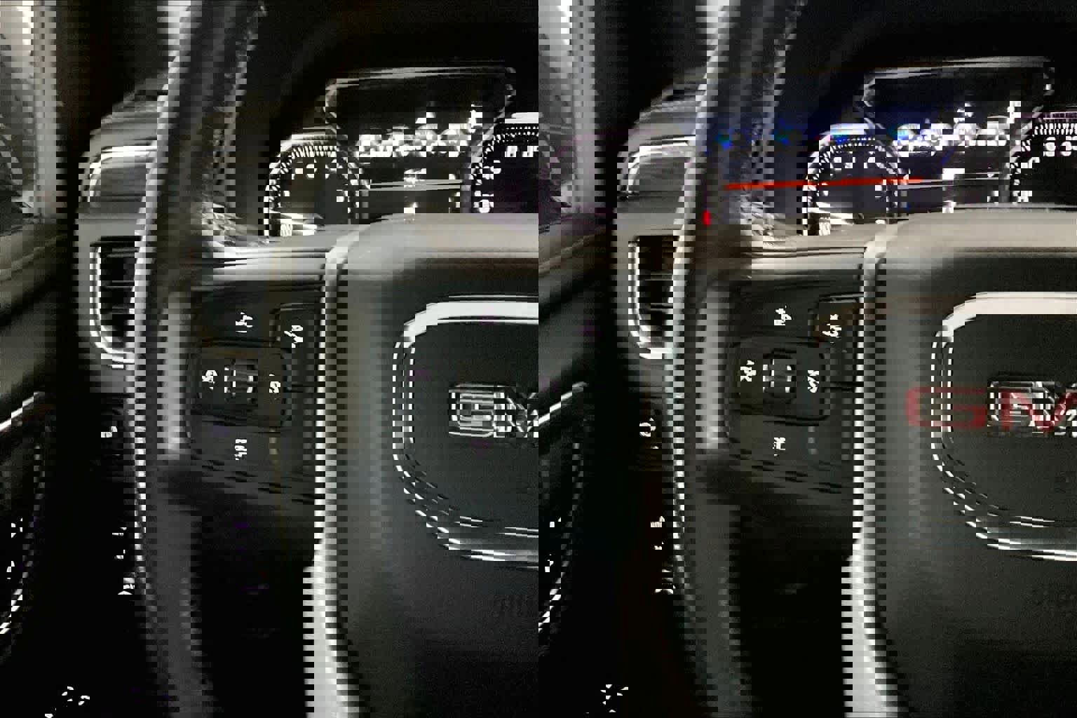 Used 2021 GMC Yukon SLT image 23