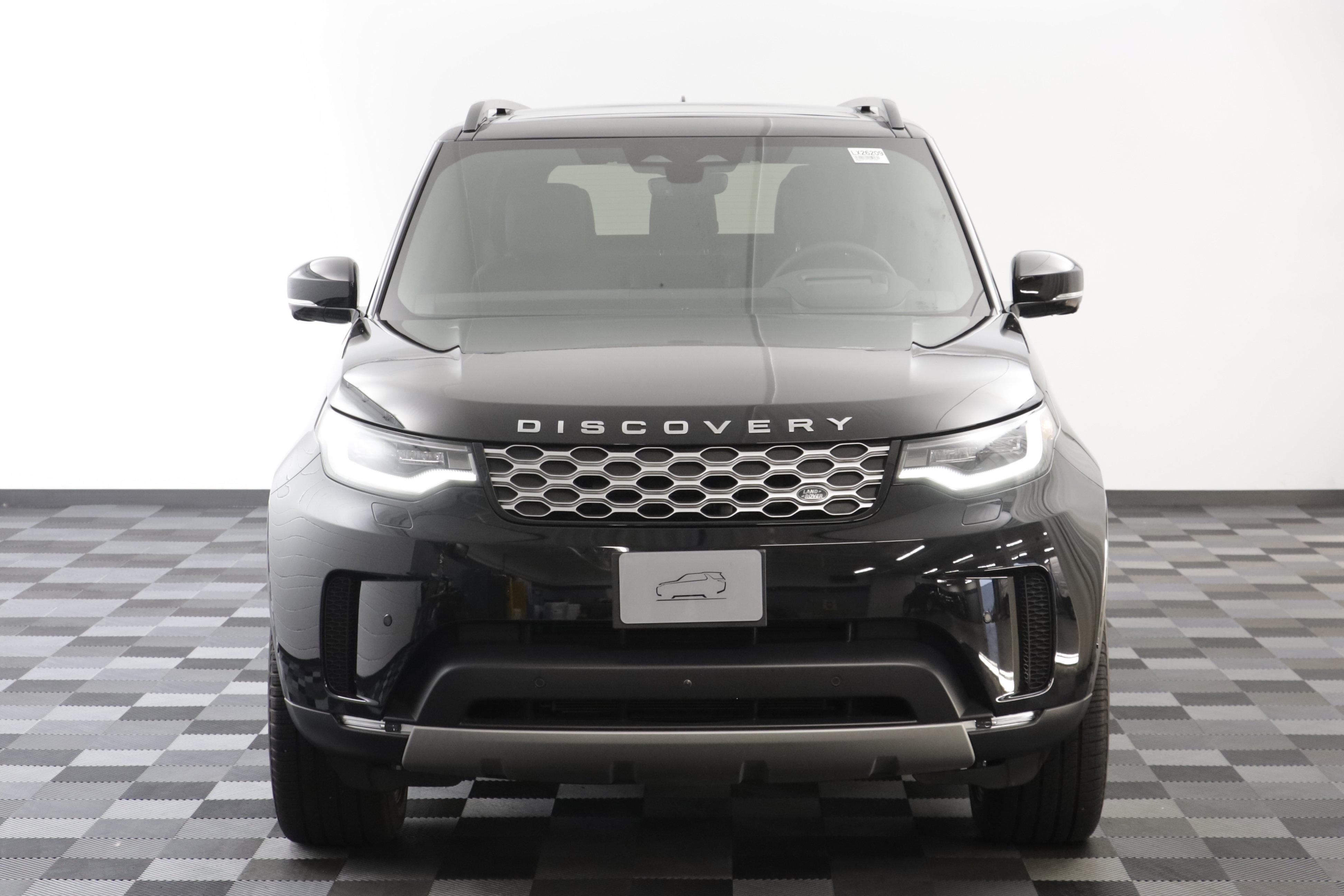 Certified 2026 Land Rover Discovery S AWD/4WD image 24