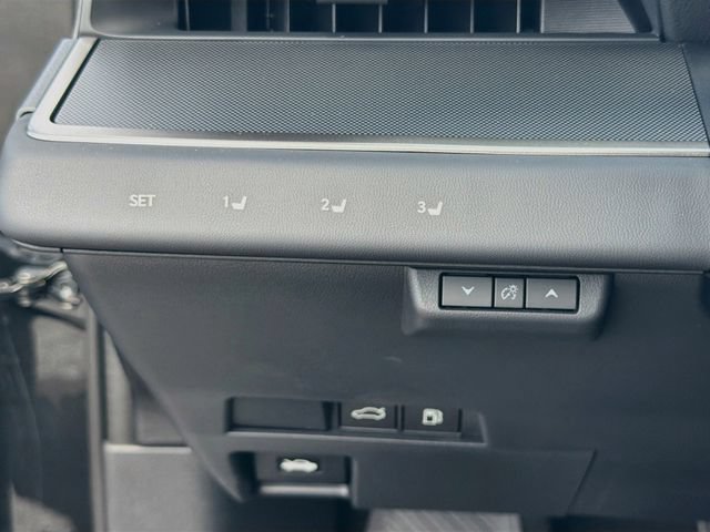 New 2026 Lexus ES 350h w/ Convenience Package FWD image 35