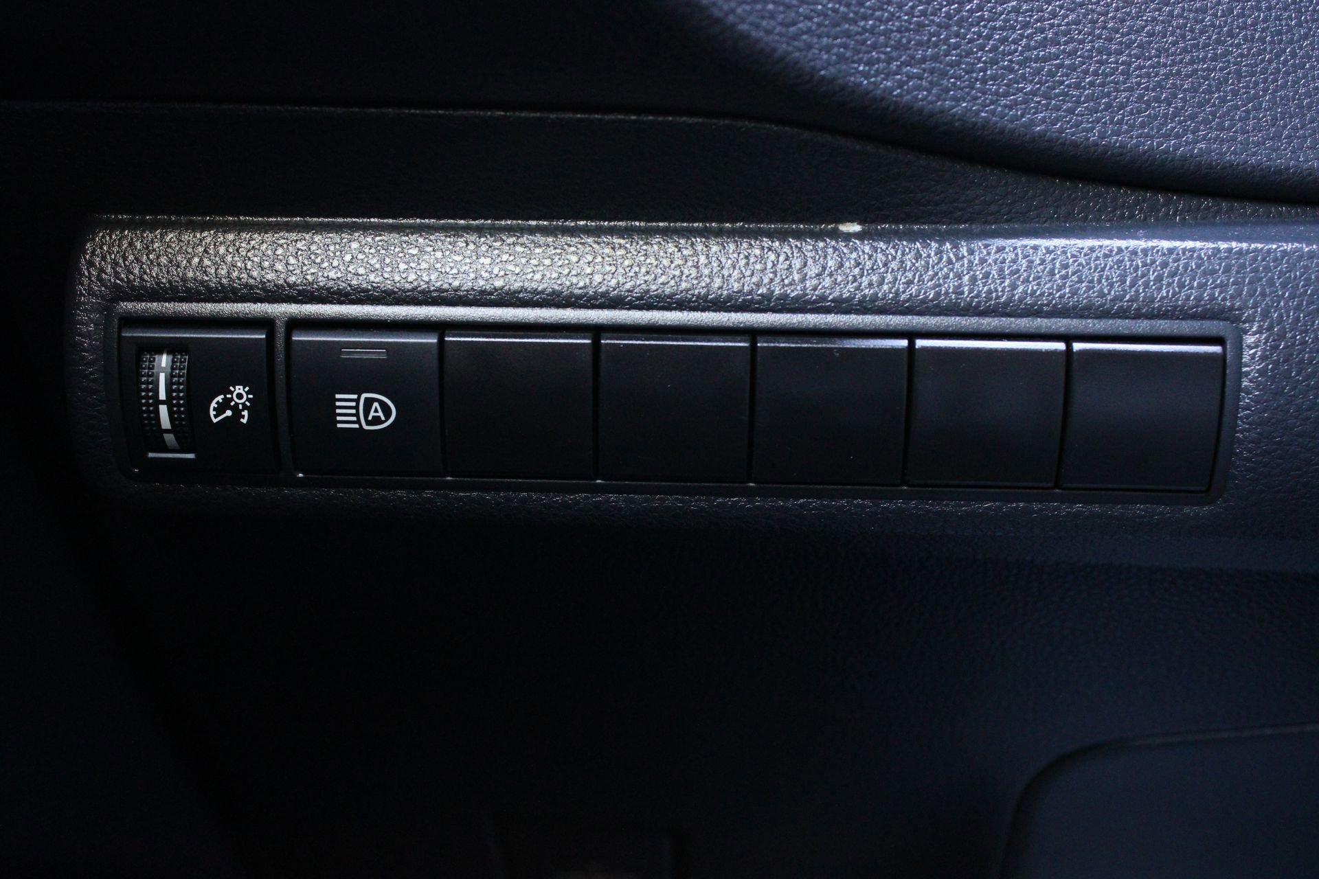 Used 2024 Toyota Corolla SE FWD image 24