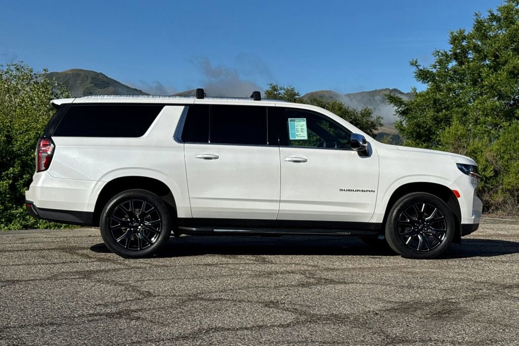 Certified 2024 Chevrolet Suburban Premier AWD/4WD image 3