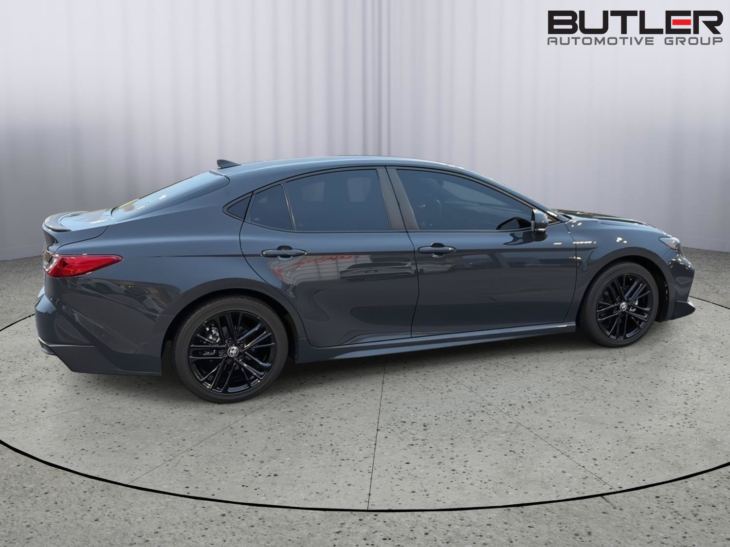 Used 2025 Toyota Camry SE w/ Multimedia Upgrade Package FWD image 7