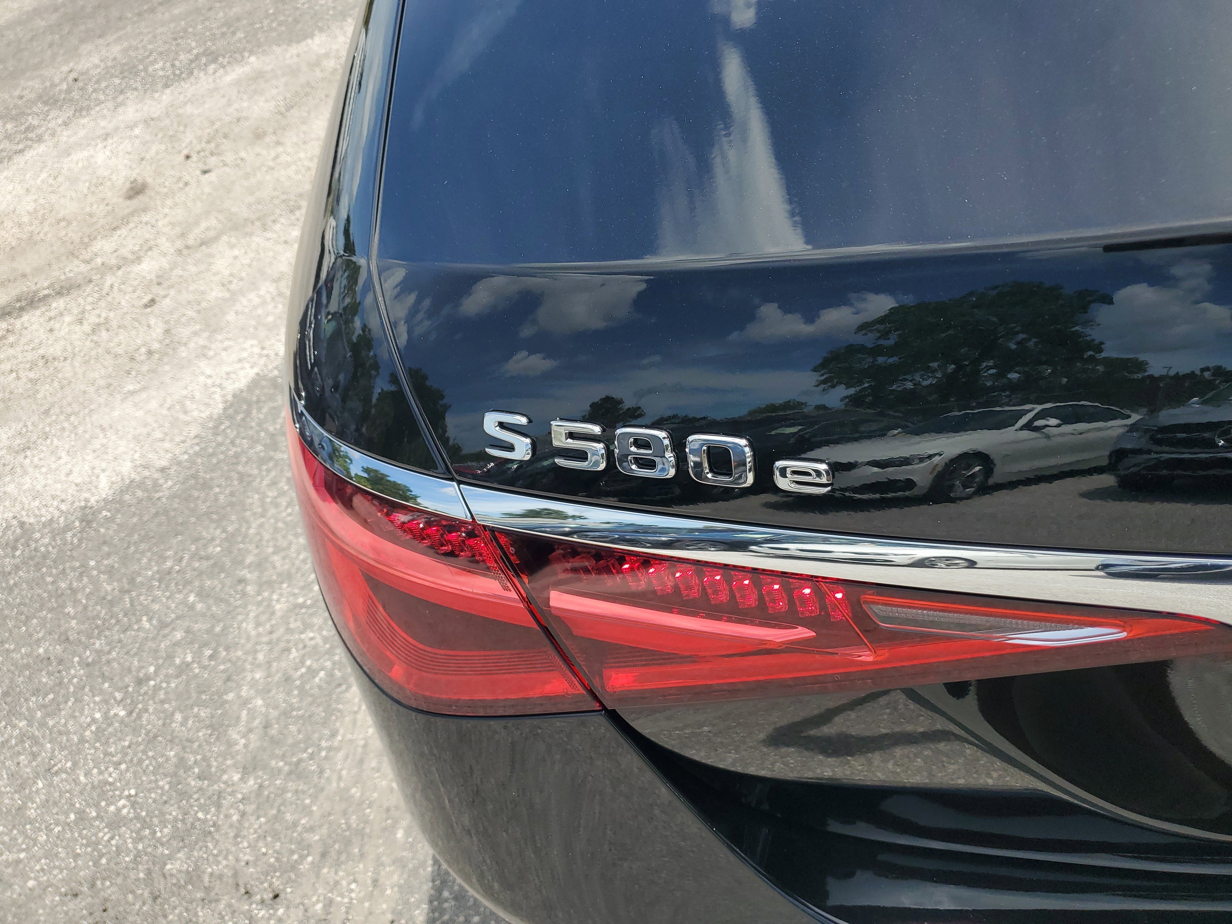 New 2026 Mercedes-Benz S 580e 4MATIC Sedan image 6
