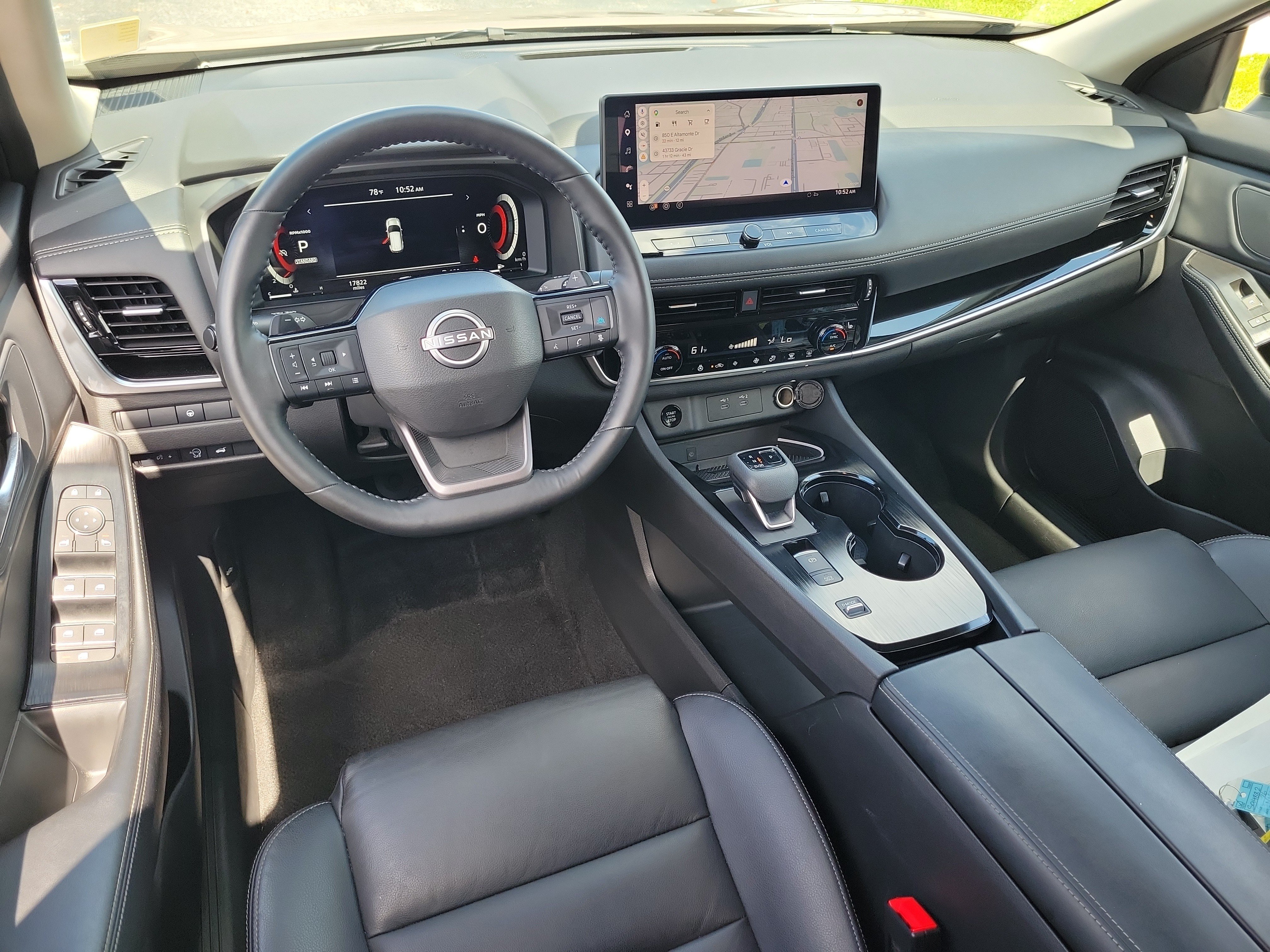 Certified 2025 Nissan Rogue SL FWD image 17