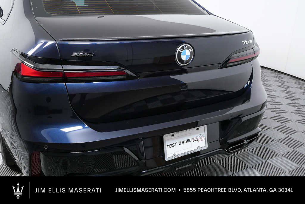 Used 2023 BMW 760i xDrive AWD/4WD image 36