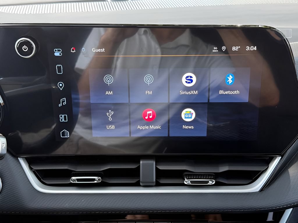 New 2027 Chevrolet Equinox LT FWD image 24