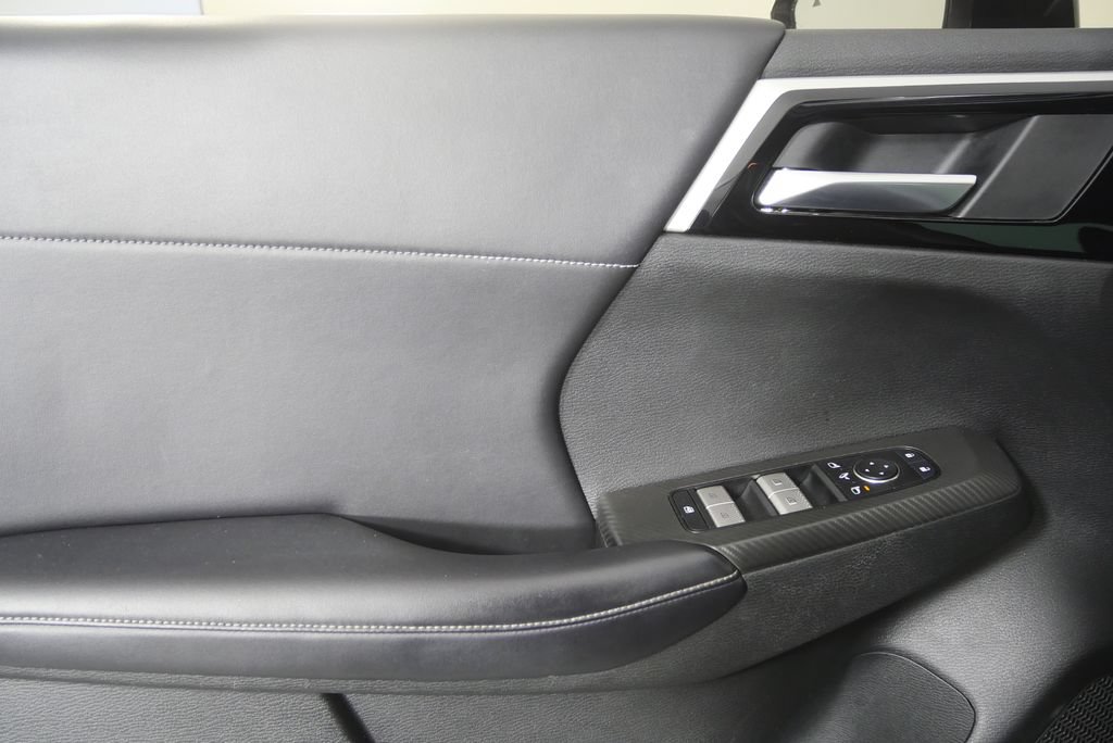 Used 2023 Mitsubishi Outlander SE Black Edition AWD/4WD image 8