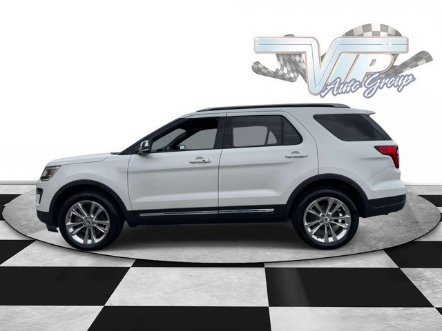 Used 2019 Ford Explorer XLT w/ Equipment Group 202A AWD/4WD image 5