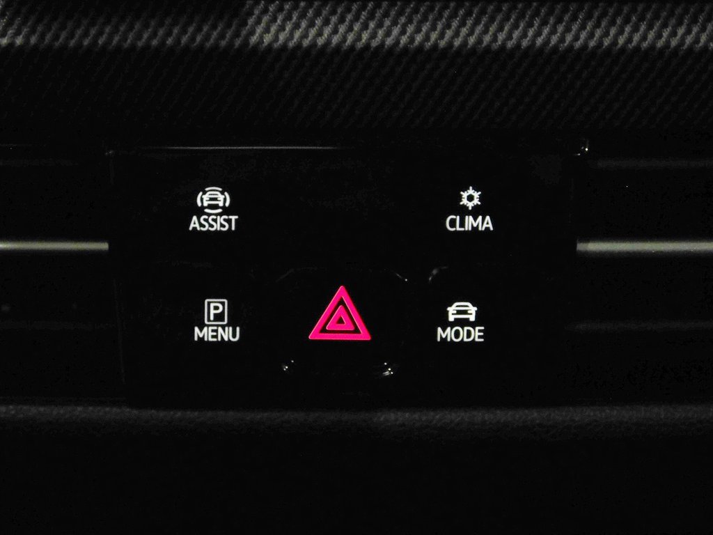 Used 2025 Volkswagen Golf image 50