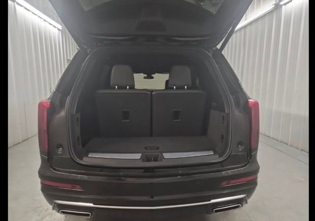 Certified 2025 Cadillac XT6 Premium Luxury image 21