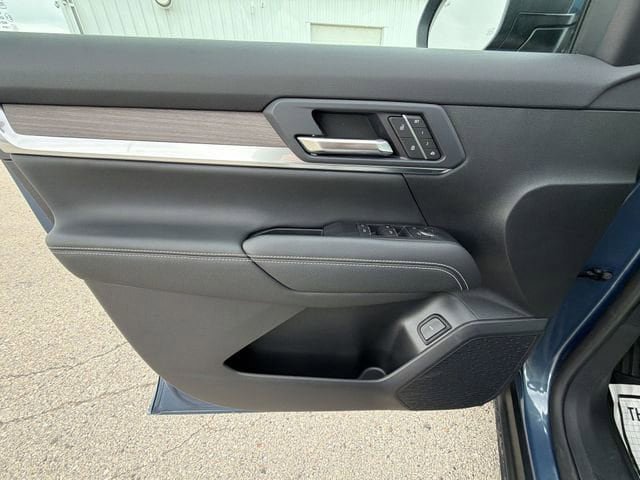 New 2026 GMC Terrain Denali w/ LPO, Floor Liner Package AWD/4WD image 22