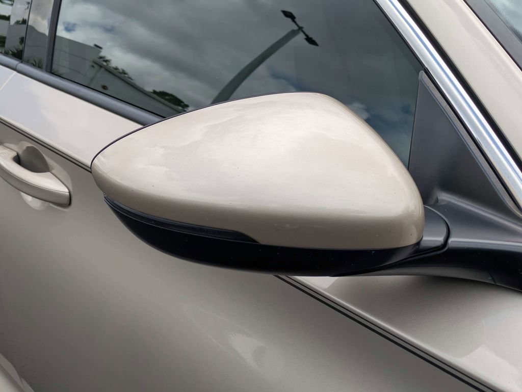 Used 2019 Honda Accord EX-L image 12