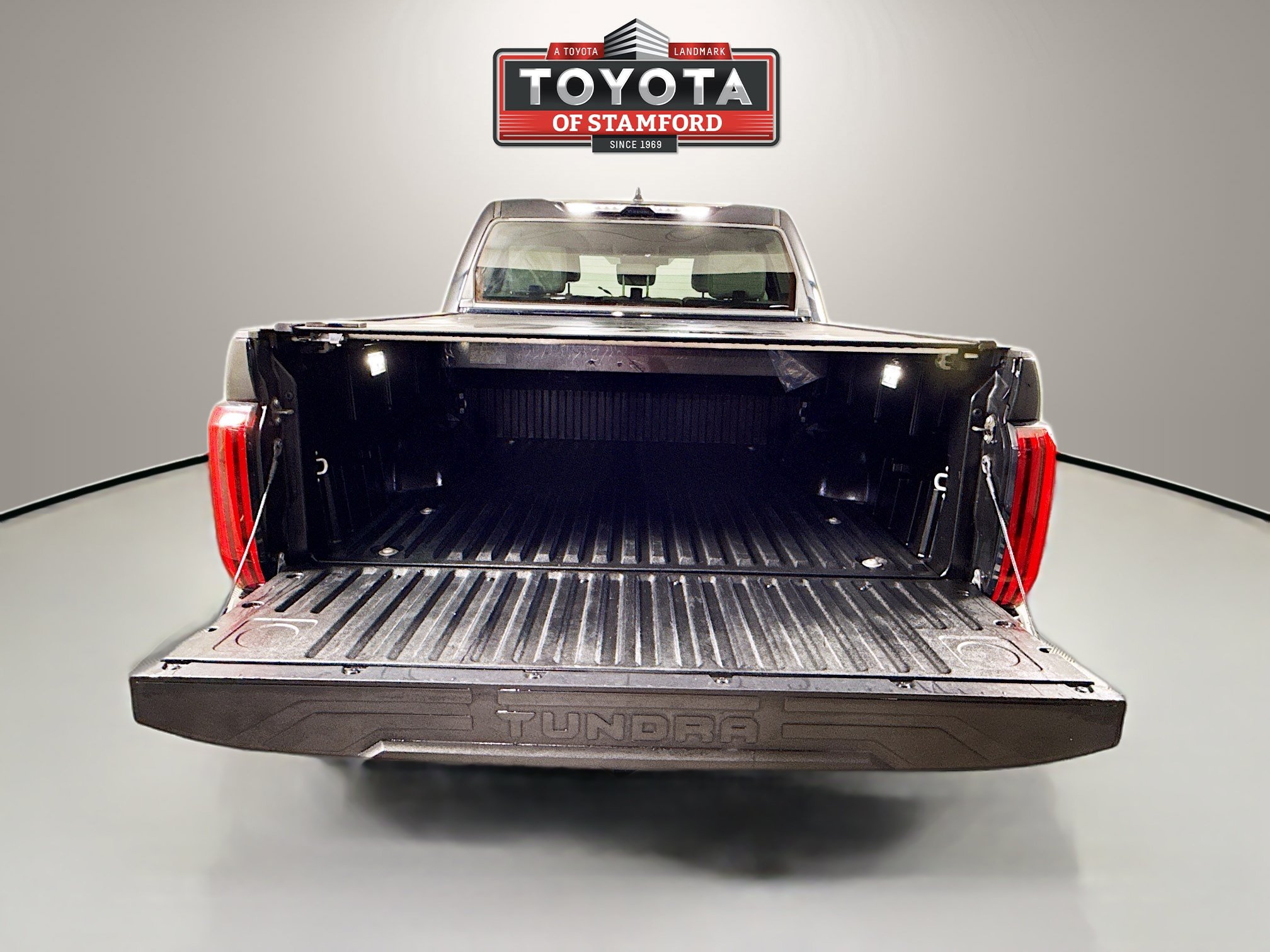 Used 2023 Toyota Tundra Limited w/ Power Package AWD/4WD image 23