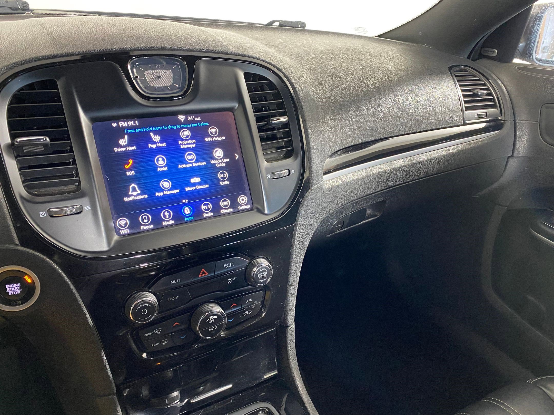Used 2019 Chrysler 300 S image 25