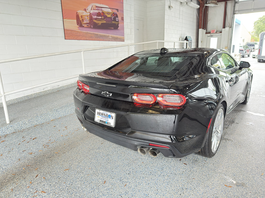 Used 2024 Chevrolet Camaro LT w/ RS Package image 4