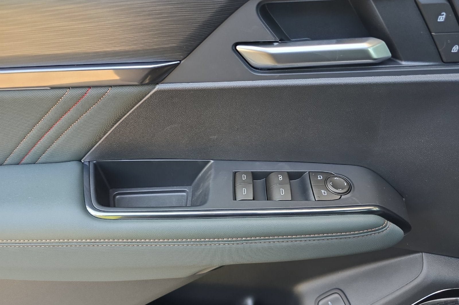 New 2026 GMC Acadia AT4 AWD/4WD image 8