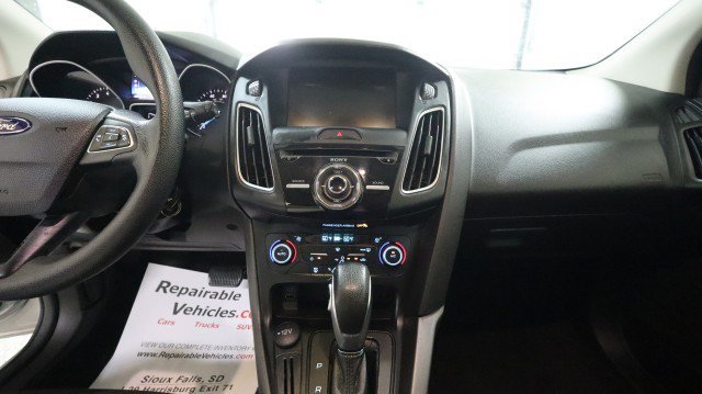Used 2018 Ford Focus SEL FWD image 13