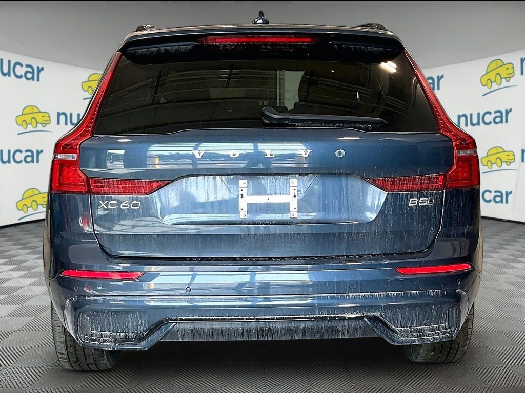 Used 2025 Volvo XC60 B5 Plus w/ Climate Package image 7