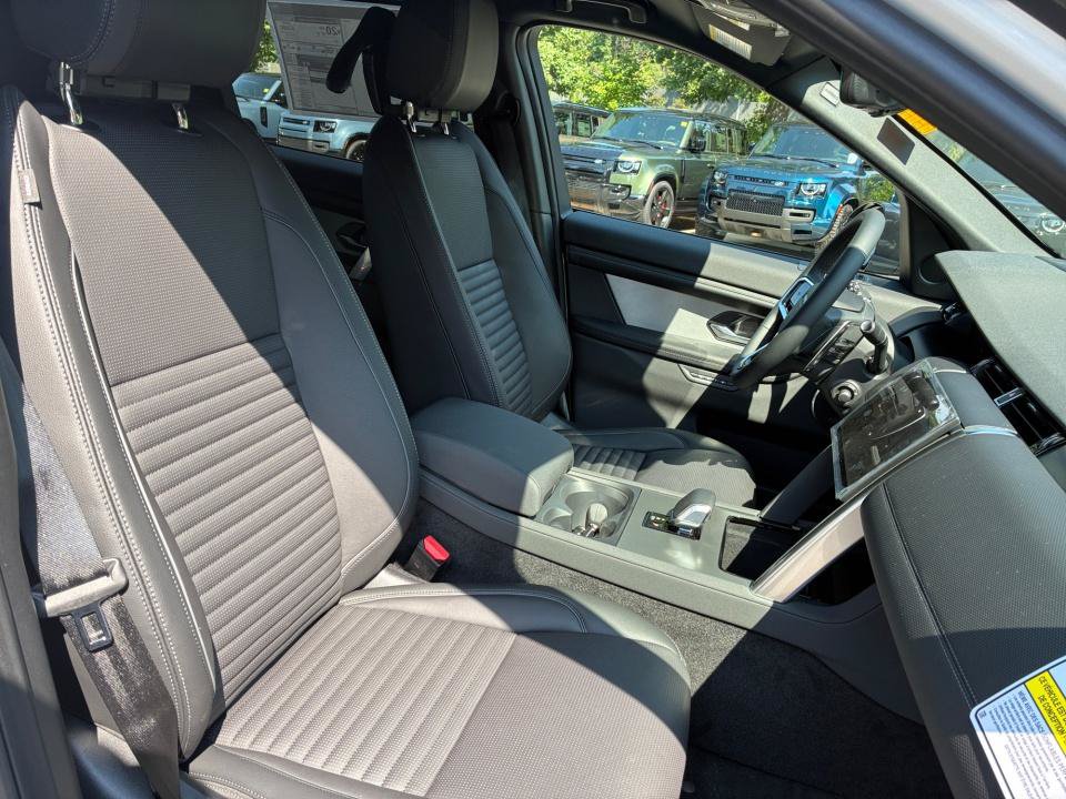 New 2026 Land Rover Discovery Sport Landmark AWD/4WD image 28