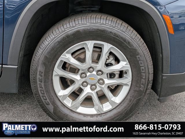 Used 2023 Chevrolet Traverse LS FWD image 11