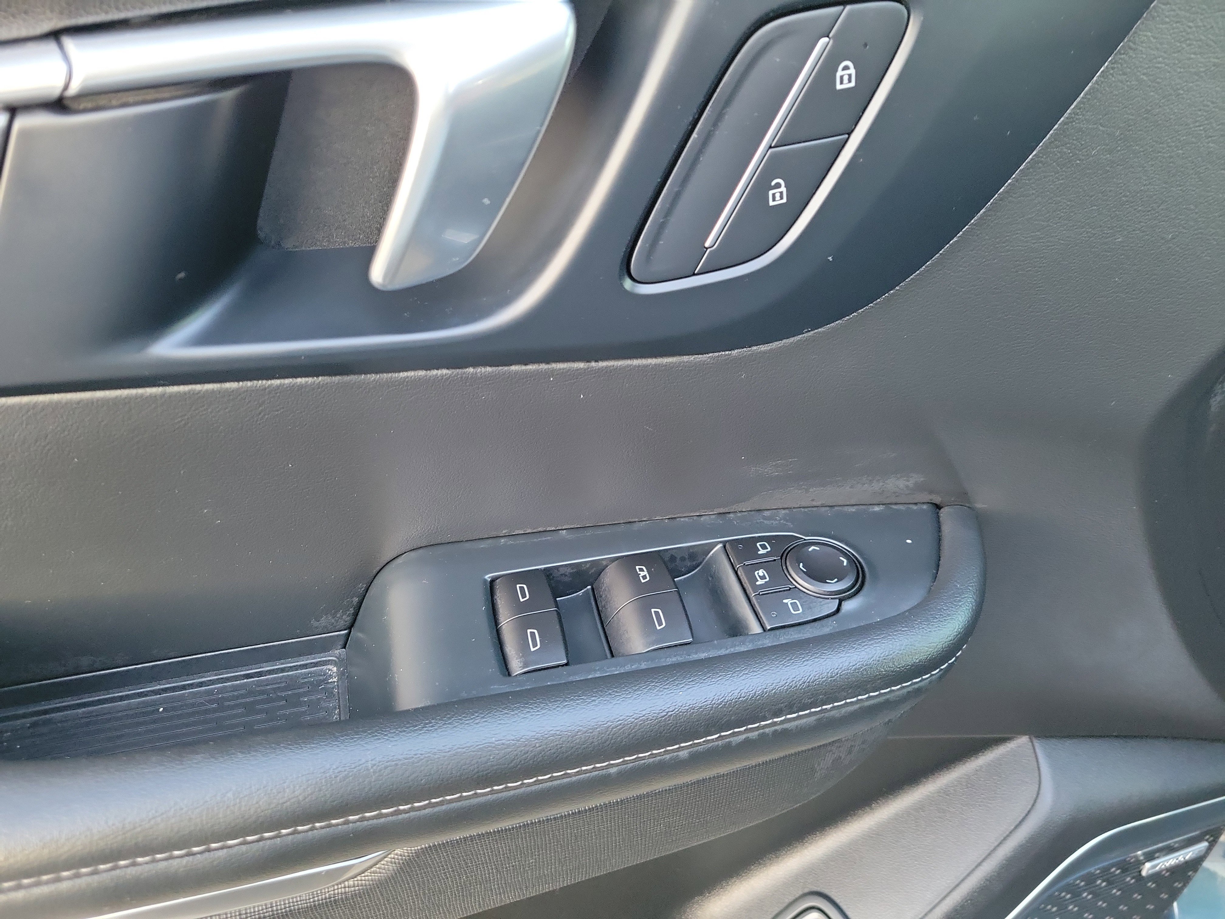 Certified 2025 Buick Enclave Preferred image 21