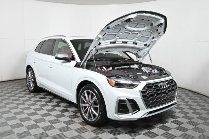 New 2025 Audi SQ5 Premium Plus image 31