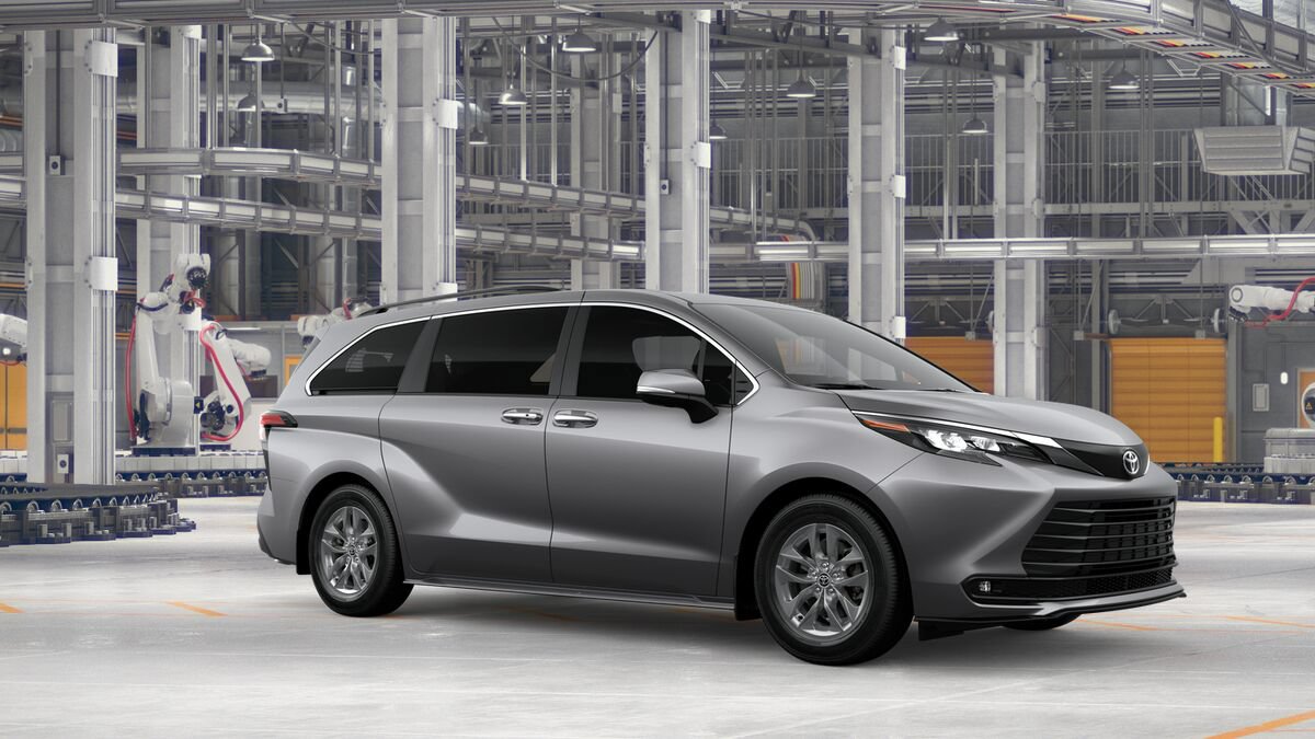 New 2026 Toyota Sienna XLE AWD/4WD image 14