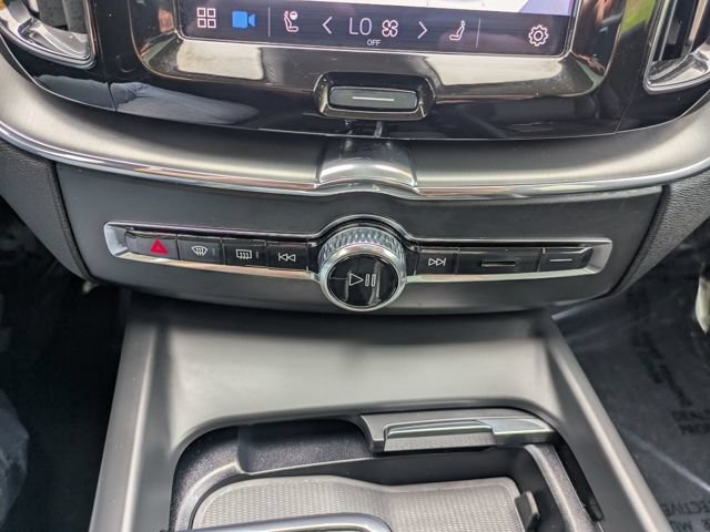 Used 2024 Volvo XC60 B5 Core w/ Protection Package Premier AWD/4WD image 26