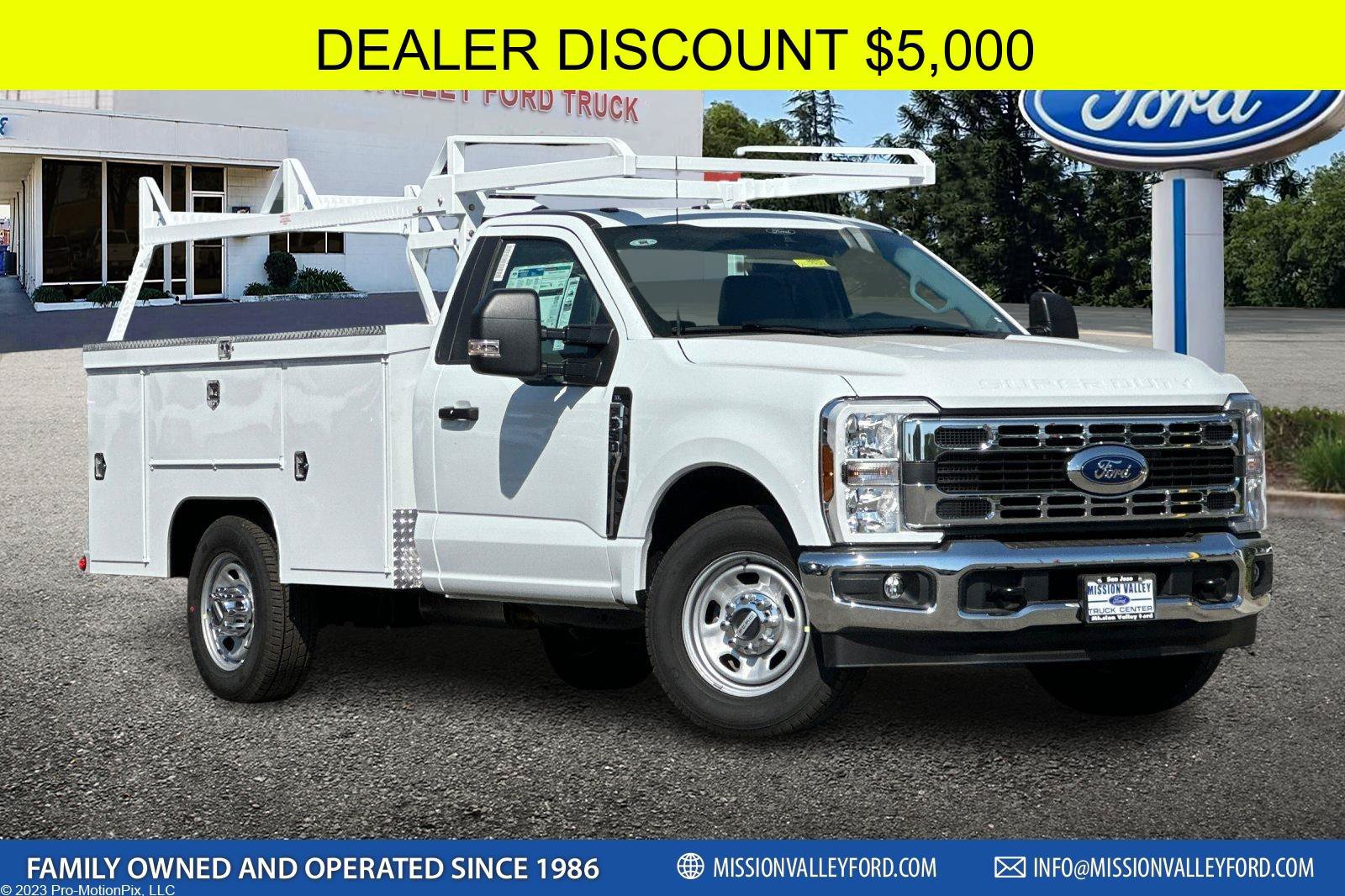 New 2025 Ford F350 XL w/ XL Chrome Package RWD image 1