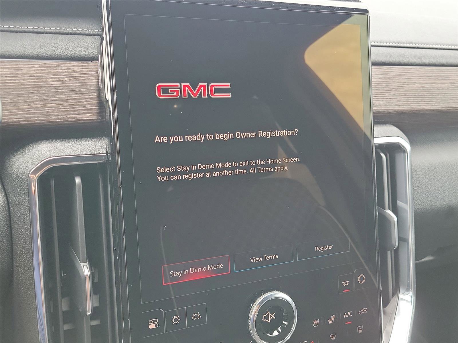 New 2026 GMC Acadia Denali w/ Super Cruise Package AWD/4WD image 29