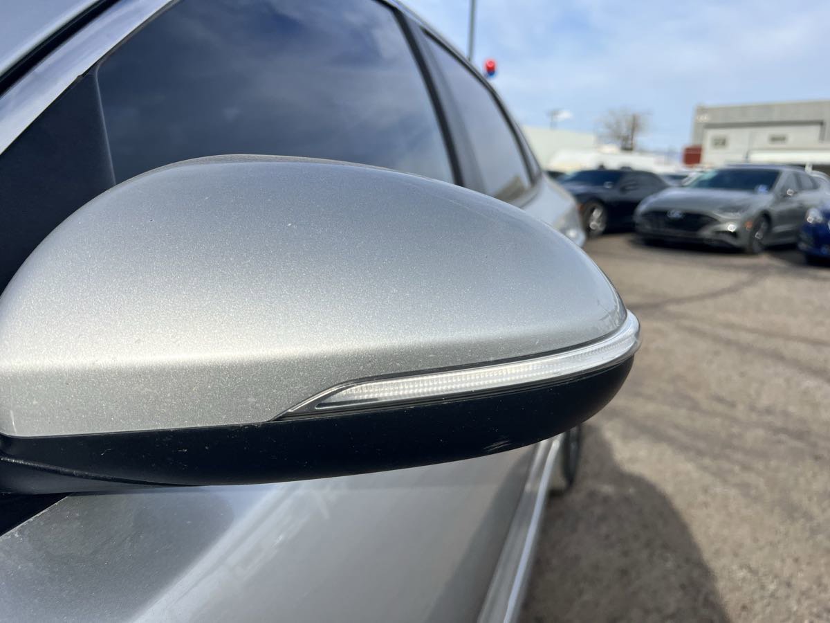 Used 2020 Kia Optima LX image 8