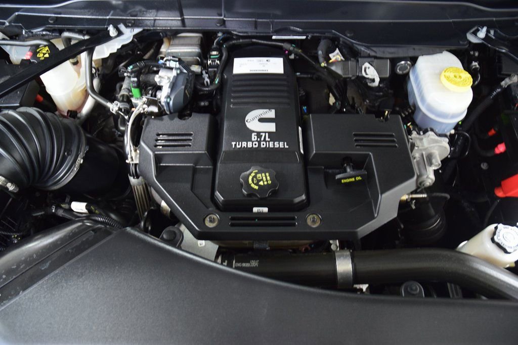 Used 2023 RAM 2500 Limited AWD/4WD image 32