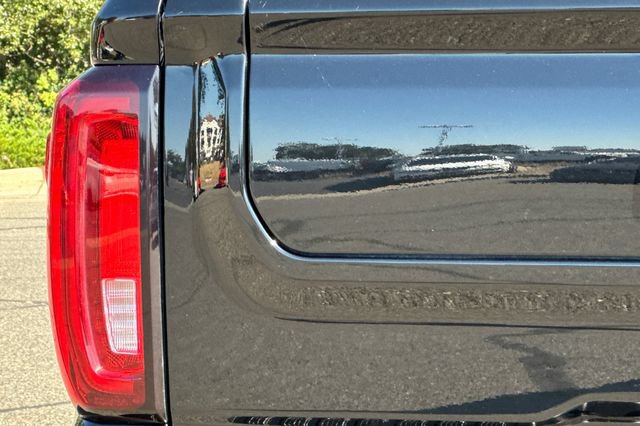 Used 2024 GMC Sierra 1500 SLT w/ SLT Premium Plus Package AWD/4WD image 50