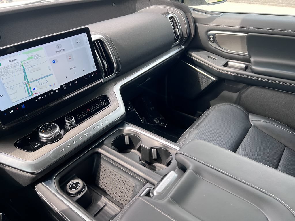 Certified 2025 Ford Expedition Platinum AWD/4WD image 25