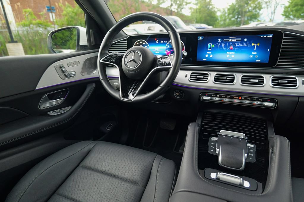 Used 2024 Mercedes-Benz GLS 450 4MATIC image 33