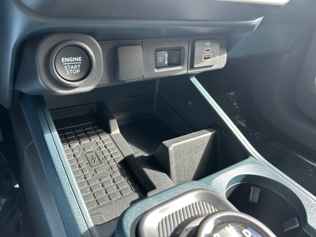 New 2025 Ford Maverick Lariat w/ 4K Tow Package image 36