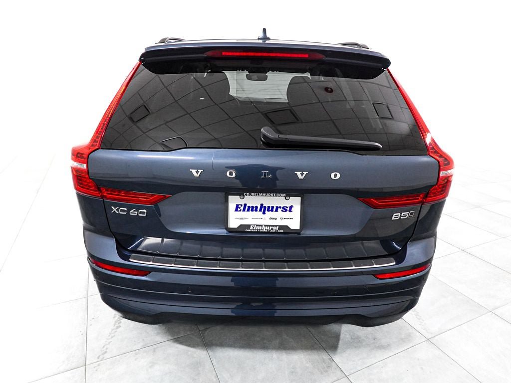 Used 2023 Volvo XC60 B5 Core w/ Climate Package AWD/4WD image 6